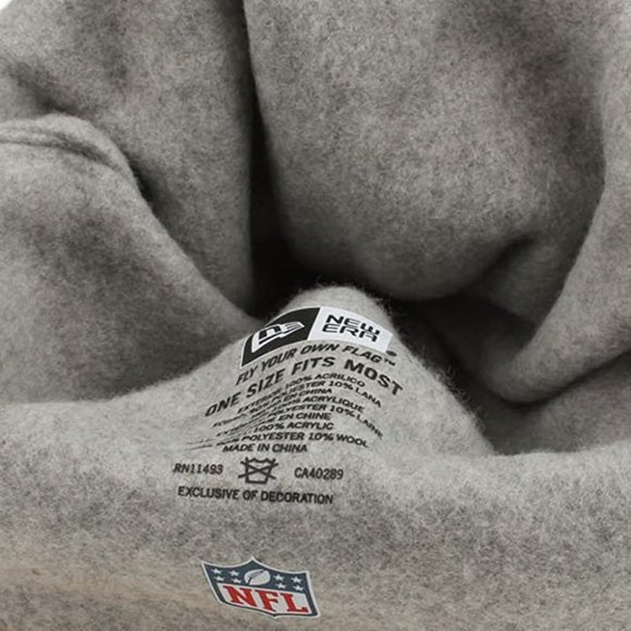 Seahawks Champions Sideline Fleece Pom Beanie NEW - Picture 5 of 6